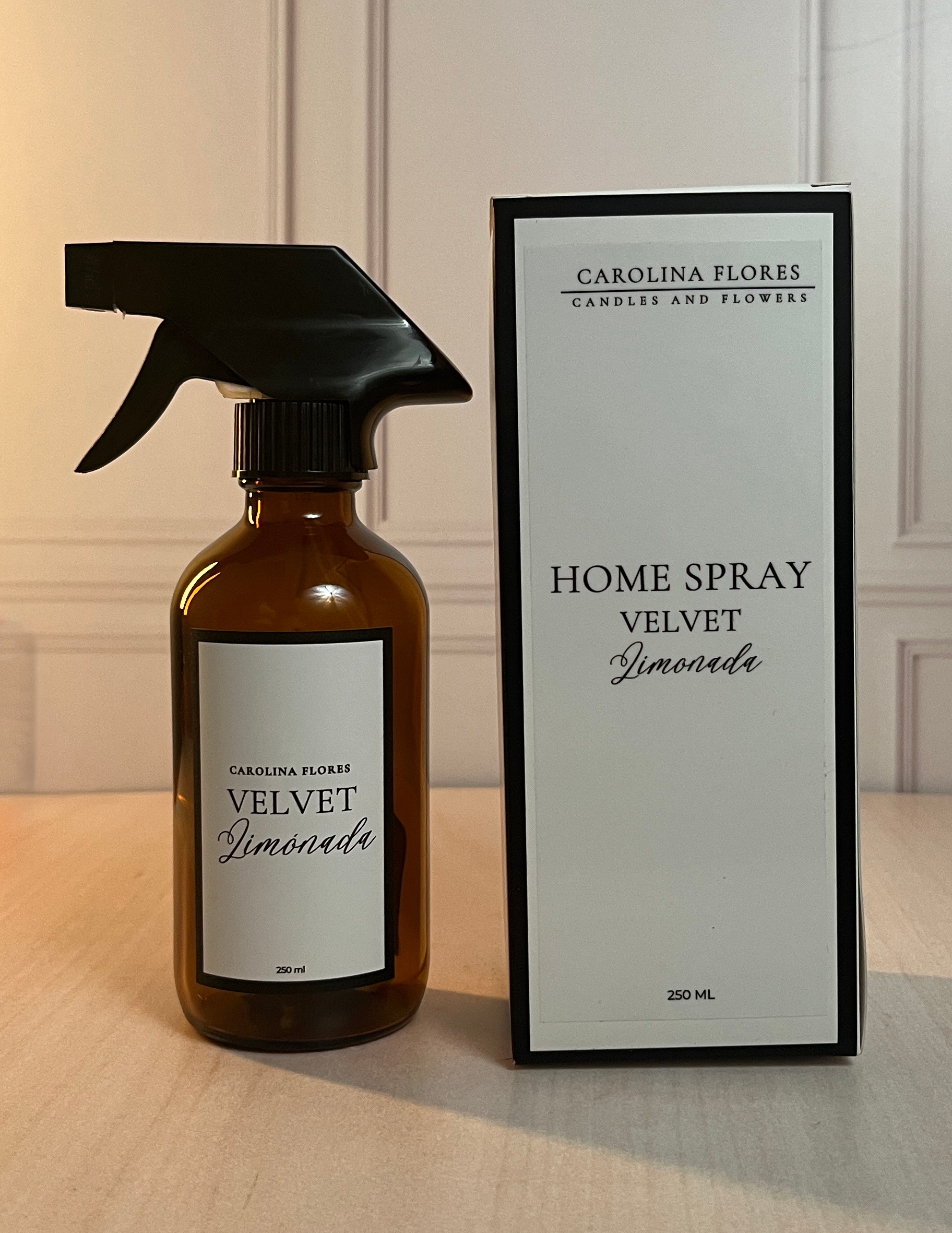 Home Spray Velvet limonada 250 ml en botella de vidrio